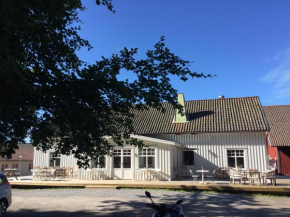 Отель Hensbacka Herrgård  Мункедал